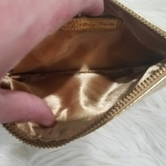 Express  gold bangle rhinestones  wristlet - Picture 5 of 7